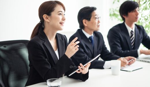 【正社員登用試験】面接の質問例と回答のコツ