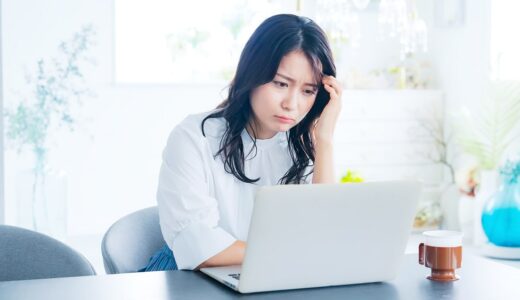 正社員で最低賃金以下は違法？給料が低い場合の対処法も解説
